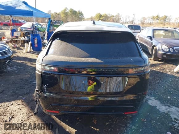 ✅ 2025 Land Rover Range Rover Velar Dynamic SE • VIN: SALYL2EX7SA391827 • Lot: 41430644. Listed on IAAI with 4,063 mi. Free auction sales archive from the USA and detailed vehicle history report at DreamBid. Image 16.