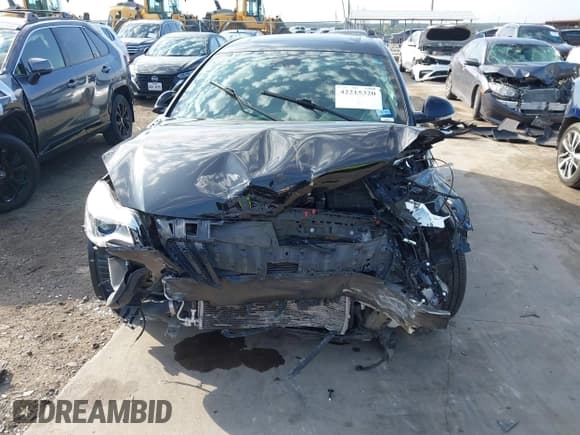 ✅ 2017 Buick Regal Premium II • VIN: 2G4GS5GX2H9137821 • Lot: 42215320. Listed on IAAI with 65,968 mi. Free auction sales archive from the USA and detailed vehicle history report at DreamBid. Image 13.