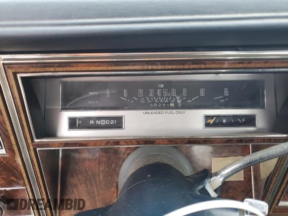 ✅ 1985 Oldsmobile Delta Royale • VIN: 1G3BN69YXF9080322 • Lot: 78670094. Wystawiony na Copart z przebiegiem 58 231 mil. Bezpłatny archiwum sprzedaży aukcyjnych z USA i szczegółowy raport historii pojazdu na DreamBid. Zdjęcie 9.