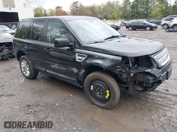 ✅ 2014 Land Rover LR2 • VIN: SALFR2BG8EH408513 • Lot: 42182330. Wystawiony na IAAI z przebiegiem 165 807 mil. Bezpłatny archiwum sprzedaży aukcyjnych z USA i szczegółowy raport historii pojazdu na DreamBid. Zdjęcie 1.