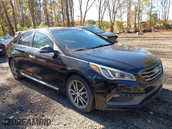 ✅ 2015 Hyundai Sonata Sport • VIN: 5NPE34AB6FH110664 • Lot: 43679361. Wystawiony na IAAI z przebiegiem Nie podano. Bezpłatny archiwum sprzedaży aukcyjnych z USA i szczegółowy raport historii pojazdu na DreamBid. Zdjęcie 1.