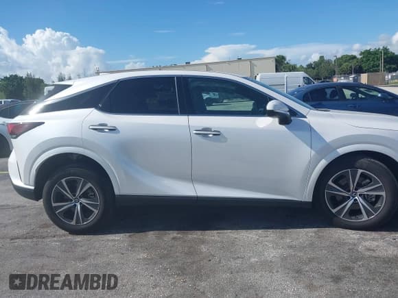 ✅ 2023 Lexus RX 350 • VIN: 2T2BAMBA1PC003150 • Лот: 42690032. Опубликован ранее на IAAI с пробегом 29 891 миль. Бесплатный доступ к архиву аукционных продаж из США и подробный отчёт об истории автомобиля на DreamBid. Изображение 13.