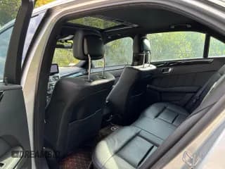 ✅ 2013 Mercedes-Benz E 350 Sport • VIN: WDDHF8JB2DA724939 • Lot: 92922925. Wystawiony na Copart z przebiegiem 149 598 mil. Bezpłatny archiwum sprzedaży aukcyjnych z USA i szczegółowy raport historii pojazdu na DreamBid. Zdjęcie 6.