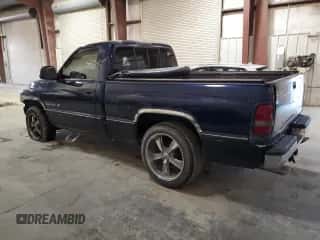 1995 Dodge 1500 z VIN 1B7HC16Y6SS233532, wystawiony jako Copart lot #80938484 z przebiegiem 87 885 mil mil oraz Szkoda całkowita • Salvage title. Historia ofert i sprzedaży dostępna na DreamBid. Obrazek 2.