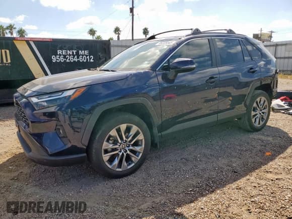 ✅ 2023 Toyota RAV4 XLE Premium • VIN: 2T3C1RFV3PW280133 • Лот: 85335565. Опубликован ранее на Copart с пробегом 23 434 миль. Бесплатный доступ к архиву аукционных продаж из США и подробный отчёт об истории автомобиля на DreamBid. Изображение 1.