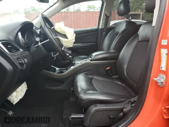 ✅ 2018 Dodge Journey Crossroad • VIN: 3C4PDCGB9JT171149 • Lot: 81006445. Listed on Copart with 47,923 mi. Free auction sales archive from the USA and detailed vehicle history report at DreamBid. Image 7.