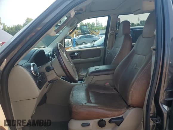 ✅ 2005 Ford Expedition Eddie Bauer • VIN: 1FMFU18525LA72730 • Lot: 70020404. Listed on Copart with Not provided. Free auction sales archive from the USA and detailed vehicle history report at DreamBid. Image 7.