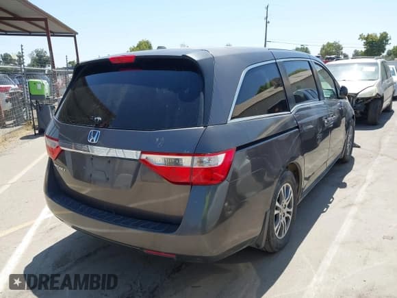 ✅ 2012 Honda Odyssey EX-L • VIN: 5FNRL5H63CB036727 • Lot: 42605463. Listed on IAAI with 179,407 mi. Free auction sales archive from the USA and detailed vehicle history report at DreamBid. Image 4.