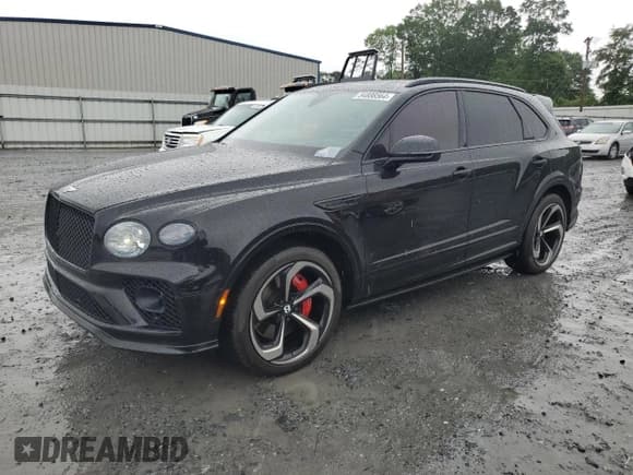 ✅ 2022 Bentley Bentayga V8 • VIN: SJAAM2ZV8NC039607 • Лот: 54888564. Опубликован ранее на Copart с пробегом 15 561 миль. Бесплатный доступ к архиву аукционных продаж из США и подробный отчёт об истории автомобиля на DreamBid. Изображение 1.