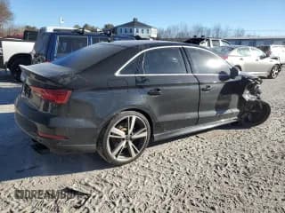 ✅ 2019 Audi RS 3 • VIN: WUABWGFF8KA907574 • Лот: 87910395. Опубликован ранее на Copart с пробегом 38 289 миль. Бесплатный доступ к архиву аукционных продаж из США и подробный отчёт об истории автомобиля на DreamBid. Изображение 3.