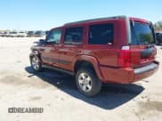 ✅ 2007 Jeep Commander Sport • VIN: 1J8HH48K07C635861 • Lot: 42451472. Wystawiony na IAAI z przebiegiem 155 912 mil. Bezpłatny archiwum sprzedaży aukcyjnych z USA i szczegółowy raport historii pojazdu na DreamBid. Zdjęcie 3.