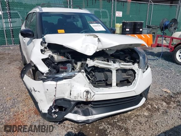 ✅ 2019 Nissan Kicks SV • VIN: 3N1CP5CU7KL527403 • Lot: 42868226. Wystawiony na IAAI z przebiegiem 66 801 mil. Bezpłatny archiwum sprzedaży aukcyjnych z USA i szczegółowy raport historii pojazdu na DreamBid. Zdjęcie 6.