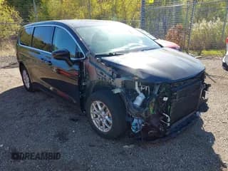 ✅ 2023 Chrysler Voyager LX • VIN: 2C4RC1CG3PR531836 • Lot: 43466605. Wystawiony na IAAI z przebiegiem 62 124 mil. Bezpłatny archiwum sprzedaży aukcyjnych z USA i szczegółowy raport historii pojazdu na DreamBid. Zdjęcie 1.