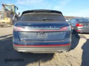 ✅ 2019 Lincoln Nautilus Reserve • VIN: 2LMPJ8L99KBL45551 • Lot: 43702596. Listed on IAAI with 70,956 mi. Free auction sales archive from the USA and detailed vehicle history report at DreamBid. Image 16.