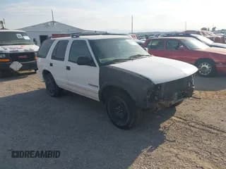 ✅ 2004 Chevrolet Blazer LS • VIN: 1GNDT13X24K152628 • Lot: 42976588. Wystawiony na IAAI z przebiegiem 141 655 mil. Bezpłatny archiwum sprzedaży aukcyjnych z USA i szczegółowy raport historii pojazdu na DreamBid. Zdjęcie 1.