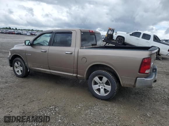 ✅ 2009 Dodge 1500 SLT • VIN: 1D3HV13T09S760034 • Lot: 56742665. Wystawiony na Copart z przebiegiem 201 544 mil. Bezpłatny archiwum sprzedaży aukcyjnych z USA i szczegółowy raport historii pojazdu na DreamBid. Zdjęcie 2.