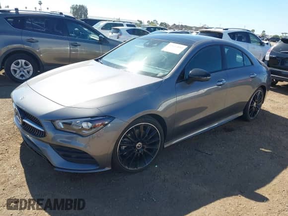 2023 Mercedes-Benz CLA 250 z VIN W1K5J4GB5PN416145, wystawiony jako IAAI lot #42619892 z przebiegiem 16 684 mil mil oraz . Historia ofert i sprzedaży dostępna na DreamBid. Obrazek 2.