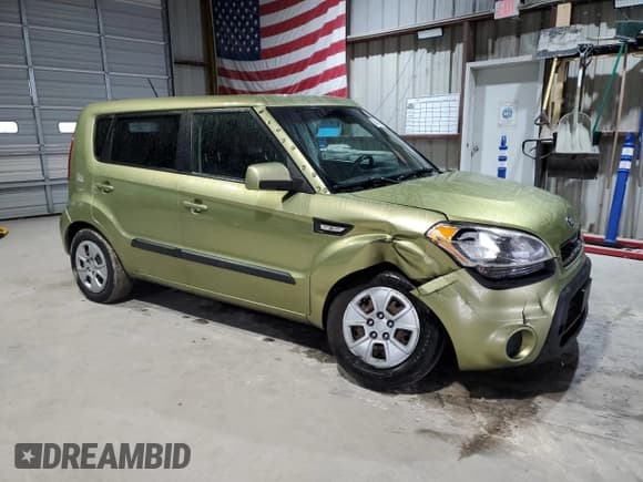 ✅ 2013 Kia Soul • VIN: KNDJT2A50D7524280 • Лот: 83943095. Опубликован ранее на Copart с пробегом 158 275 миль. Бесплатный доступ к архиву аукционных продаж из США и подробный отчёт об истории автомобиля на DreamBid. Изображение 4.