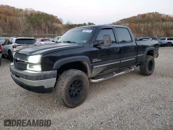 ✅ 2004 Chevrolet Silverado 2500HD LS • VIN: 1GCHK23284F194611 • Lot: 92811705. Wystawiony na Copart z przebiegiem 156 214 mil. Bezpłatny archiwum sprzedaży aukcyjnych z USA i szczegółowy raport historii pojazdu na DreamBid. Zdjęcie 1.