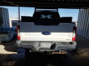 ✅ 2017 Ford F-250 XL • VIN: 1FT7X2B64HEB93517 • Lot: 87439265. Wystawiony na Copart z przebiegiem 136 239 mil. Bezpłatny archiwum sprzedaży aukcyjnych z USA i szczegółowy raport historii pojazdu na DreamBid. Zdjęcie 6.