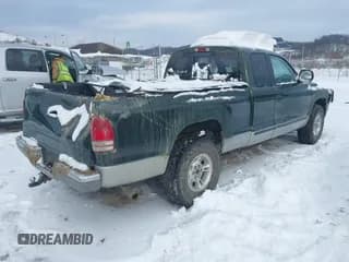 ✅ 1997 Dodge Dakota • VIN: 1B7GG23X5VS121326 • Lot: 41341453. Wystawiony na IAAI z przebiegiem 183 514 mil. Bezpłatny archiwum sprzedaży aukcyjnych z USA i szczegółowy raport historii pojazdu na DreamBid. Zdjęcie 4.