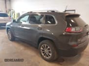 ✅ 2021 Jeep Cherokee Latitude Lux • VIN: 1C4PJMMX5MD194128 • Lot: 42257671. Wystawiony na IAAI z przebiegiem 25 969 mil. Bezpłatny archiwum sprzedaży aukcyjnych z USA i szczegółowy raport historii pojazdu na DreamBid. Zdjęcie 3.