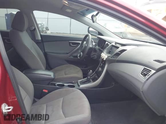 2016 Hyundai Elantra SE z VIN 5NPDH4AEXGH762793, wystawiony jako IAAI lot #42647247 z przebiegiem 97 114 mil mil oraz . Historia ofert i sprzedaży dostępna na DreamBid. Obrazek 5.