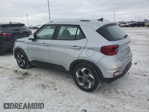 ✅ 2021 Hyundai Venue SEL • VIN: KMHRC8A34MU076370 • Lot: 46057825. Listed on Copart with 9,271 mi. Free auction sales archive from the USA and detailed vehicle history report at DreamBid. Image 2.