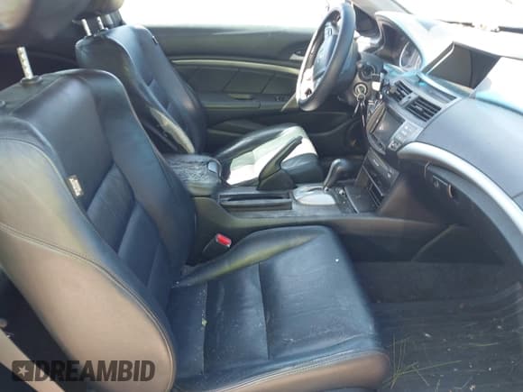 ✅ 2010 Honda Accord EX-L • VIN: 1HGCS2B81AA000284 • Lot: 42539374. Listed on IAAI with 211,009 mi. Free auction sales archive from the USA and detailed vehicle history report at DreamBid. Image 5.