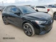 ✅ 2024 Audi Q3 S line Premium Plus • VIN: WA1EECF39R1163600 • Lot: 85544275. Wystawiony na Copart z przebiegiem 18 547 mil. Bezpłatny archiwum sprzedaży aukcyjnych z USA i szczegółowy raport historii pojazdu na DreamBid. Zdjęcie 4.