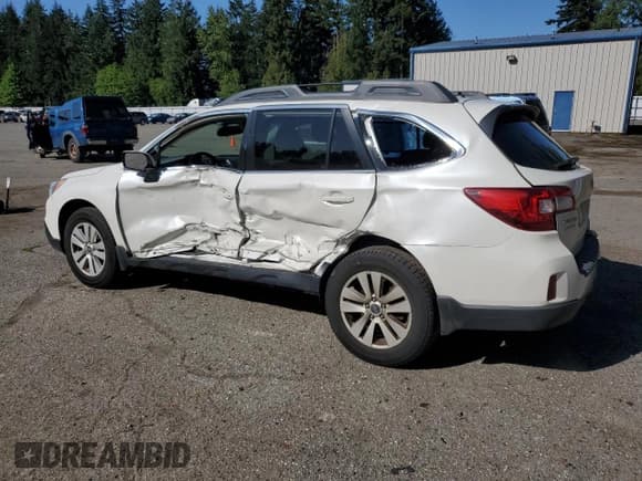 ✅ 2015 Subaru Outback Premium • VIN: 4S4BSAFC2F3310941 • Lot: 55304045. Listed on Copart with 132,628 mi. Free auction sales archive from the USA and detailed vehicle history report at DreamBid. Image 2.