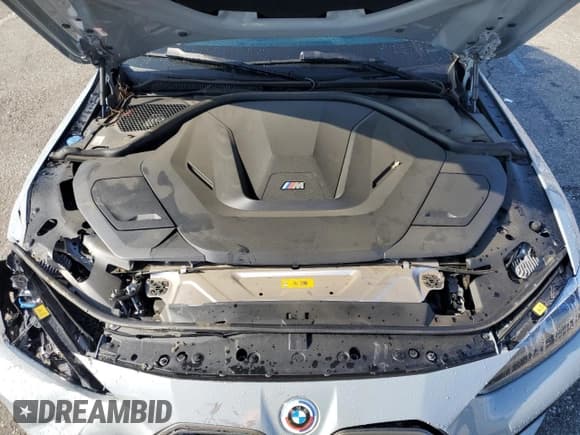 ✅ 2022 BMW i4 M50 • VIN: WBY33AW09NFN17687 • Lot: 48318975. Wystawiony na Copart z przebiegiem 29 075 mil. Bezpłatny archiwum sprzedaży aukcyjnych z USA i szczegółowy raport historii pojazdu na DreamBid. Zdjęcie 13.