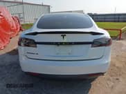 ✅ 2015 Tesla Model S 85D • VIN: 5YJSA1S22FF082785 • Lot: 43241427. Wystawiony na IAAI z przebiegiem 98 498 mil. Bezpłatny archiwum sprzedaży aukcyjnych z USA i szczegółowy raport historii pojazdu na DreamBid. Zdjęcie 16.