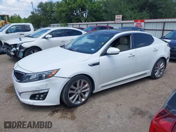 ✅ 2014 Kia Optima SX Turbo • VIN: 5XXGR4A61EG280435 • Lot: 42227447. Wystawiony na IAAI z przebiegiem 110 928 mil. Bezpłatny archiwum sprzedaży aukcyjnych z USA i szczegółowy raport historii pojazdu na DreamBid. Zdjęcie 2.