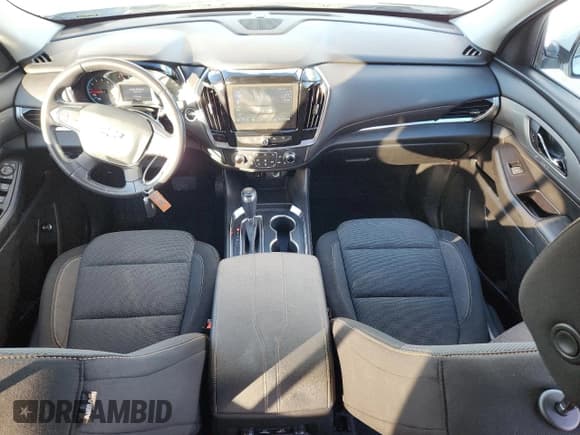 ✅ 2020 Chevrolet Traverse LT Cloth • VIN: 1GNERGKW2LJ261352 • Lot: 89724715. Listed on Copart with 77,801 mi. Free auction sales archive from the USA and detailed vehicle history report at DreamBid. Image 8.