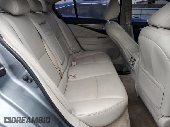 ✅ 2015 Infiniti Q50 • VIN: JN1BV7AR0FM405697 • Лот: 92375445. Опубликован ранее на Copart с пробегом 194 870 миль. Бесплатный доступ к архиву аукционных продаж из США и подробный отчёт об истории автомобиля на DreamBid. Изображение 10.