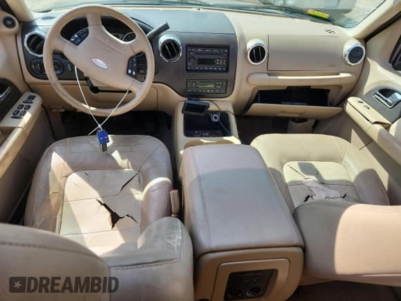 ✅ 2005 Ford Expedition Eddie Bauer • VIN: 1FMFU17535LB03579 • Lot: 71110655. Listed on Copart with 186,163 mi. Free auction sales archive from the USA and detailed vehicle history report at DreamBid. Image 8.