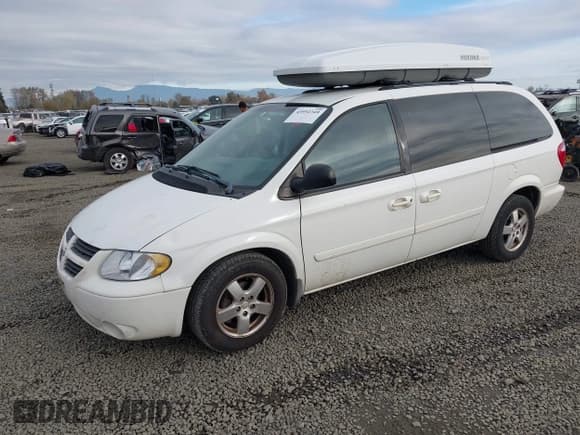 ✅ 2006 Dodge Grand Caravan SXT • VIN: 2D4GP44L96R746857 • Lot: 43592349. Listed on IAAI with 242,674 mi. Free auction sales archive from the USA and detailed vehicle history report at DreamBid. Image 2.