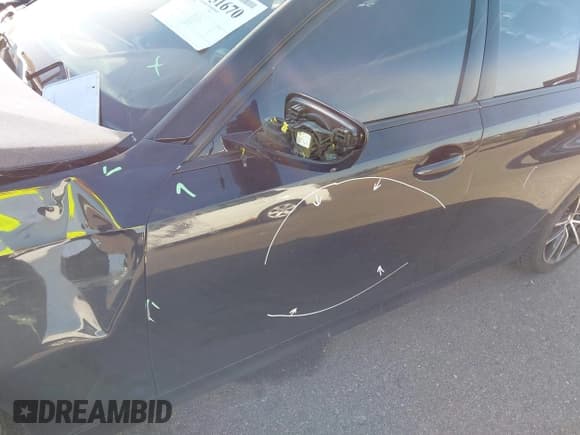 ✅ 2020 BMW 3 Series 330i xDrive • VIN: 3MW5R7J0XL8B45718 • Lot: 43351670. Wystawiony na IAAI z przebiegiem 89 335 mil. Bezpłatny archiwum sprzedaży aukcyjnych z USA i szczegółowy raport historii pojazdu na DreamBid. Zdjęcie 17.