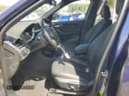 ✅ 2019 BMW X1 sDrive28i • VIN: WBXHU7C51K3H45287 • Lot: 70947395. Wystawiony na Copart z przebiegiem 64 019 mil. Bezpłatny archiwum sprzedaży aukcyjnych z USA i szczegółowy raport historii pojazdu na DreamBid. Zdjęcie 7.