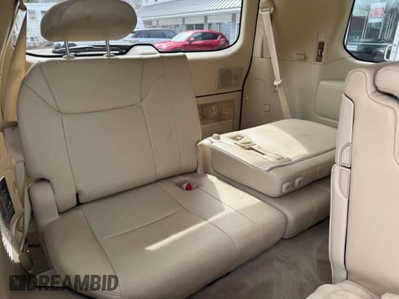 ✅ 2013 Lexus LX 570 • VIN: JTJHY7AX9D4126420 • Лот: 49109965. Опубликован ранее на Copart с пробегом 156 035 миль. Бесплатный доступ к архиву аукционных продаж из США и подробный отчёт об истории автомобиля на DreamBid. Изображение 9.