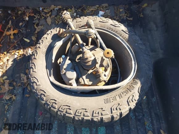 ✅ 2010 GMC Sierra 1500 SLE • VIN: 1GTSKVE38AZ216789 • Лот: 43518679. Опубликован ранее на IAAI с пробегом 326 030 миль. Бесплатный доступ к архиву аукционных продаж из США и подробный отчёт об истории автомобиля на DreamBid. Изображение 18.