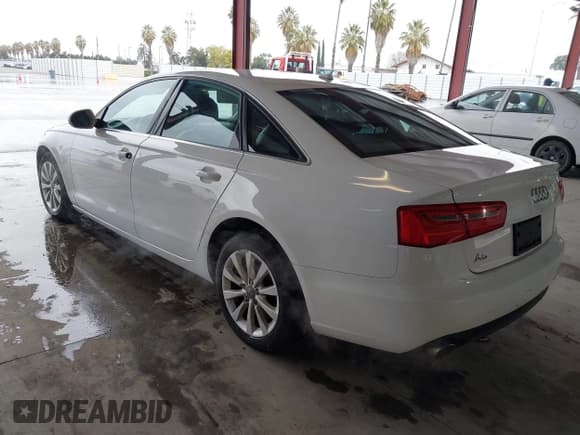 ✅ 2014 Audi A6 Premium • VIN: WAUCFAFC4EN083734 • Lot: 41620442. Listed on IAAI with 116,508 mi. Free auction sales archive from the USA and detailed vehicle history report at DreamBid. Image 3.