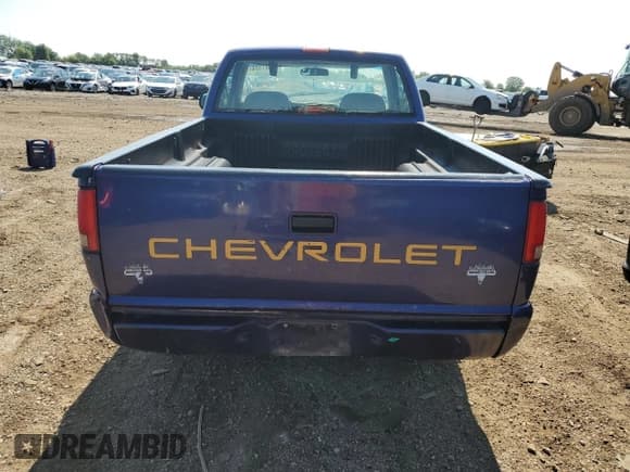 ✅ 1995 Chevrolet S-10 • VIN: 1GCCS1441S8161729 • Лот: 62607324. Опубликован ранее на Copart с пробегом 69 557 миль. Бесплатный доступ к архиву аукционных продаж из США и подробный отчёт об истории автомобиля на DreamBid. Изображение 6.