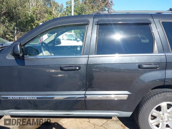 ✅ 2008 Jeep Grand Cherokee Limited • VIN: 1J8HS58268C228653 • Lot: 40570824. Listed on IAAI with 70,206 mi. Free auction sales archive from the USA and detailed vehicle history report at DreamBid. Image 14.
