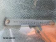 ✅ 1992 Volvo 240 • VIN: YV1AS8808N1466529 • Lot: 72441364. Wystawiony na Copart z przebiegiem 117 248 mil. Bezpłatny archiwum sprzedaży aukcyjnych z USA i szczegółowy raport historii pojazdu na DreamBid. Zdjęcie 12.