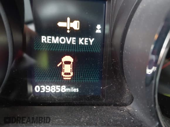 ✅ 2023 Mitsubishi Outlander ES • VIN: JA4ARUAU8PU000781 • Lot: 43041056. Wystawiony na IAAI z przebiegiem 39 858 mil. Bezpłatny archiwum sprzedaży aukcyjnych z USA i szczegółowy raport historii pojazdu na DreamBid. Zdjęcie 15.