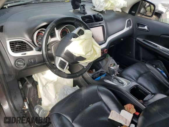 2015 Dodge Journey R/T z VIN 3C4PDCEGXFT674680, wystawiony jako Copart lot #61657615 z przebiegiem 220 397 mil mil oraz Czysty tytuł • Clean title. Historia ofert i sprzedaży dostępna na DreamBid. Obrazek 8.