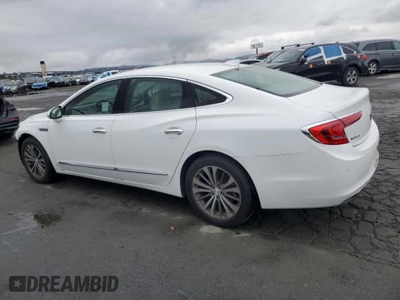 ✅ 2018 Buick LaCrosse Essence • VIN: 1G4ZP5SS1JU137808 • Lot: 86317155. Wystawiony na Copart z przebiegiem 79 154 mil. Bezpłatny archiwum sprzedaży aukcyjnych z USA i szczegółowy raport historii pojazdu na DreamBid. Zdjęcie 2.