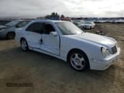 ✅ 2000 Mercedes-Benz E • VIN: WDBJF65G7YA957337 • Лот: 57074095. Опубликован ранее на Copart с пробегом 211 493 миль. Бесплатный доступ к архиву аукционных продаж из США и подробный отчёт об истории автомобиля на DreamBid. Изображение 4.